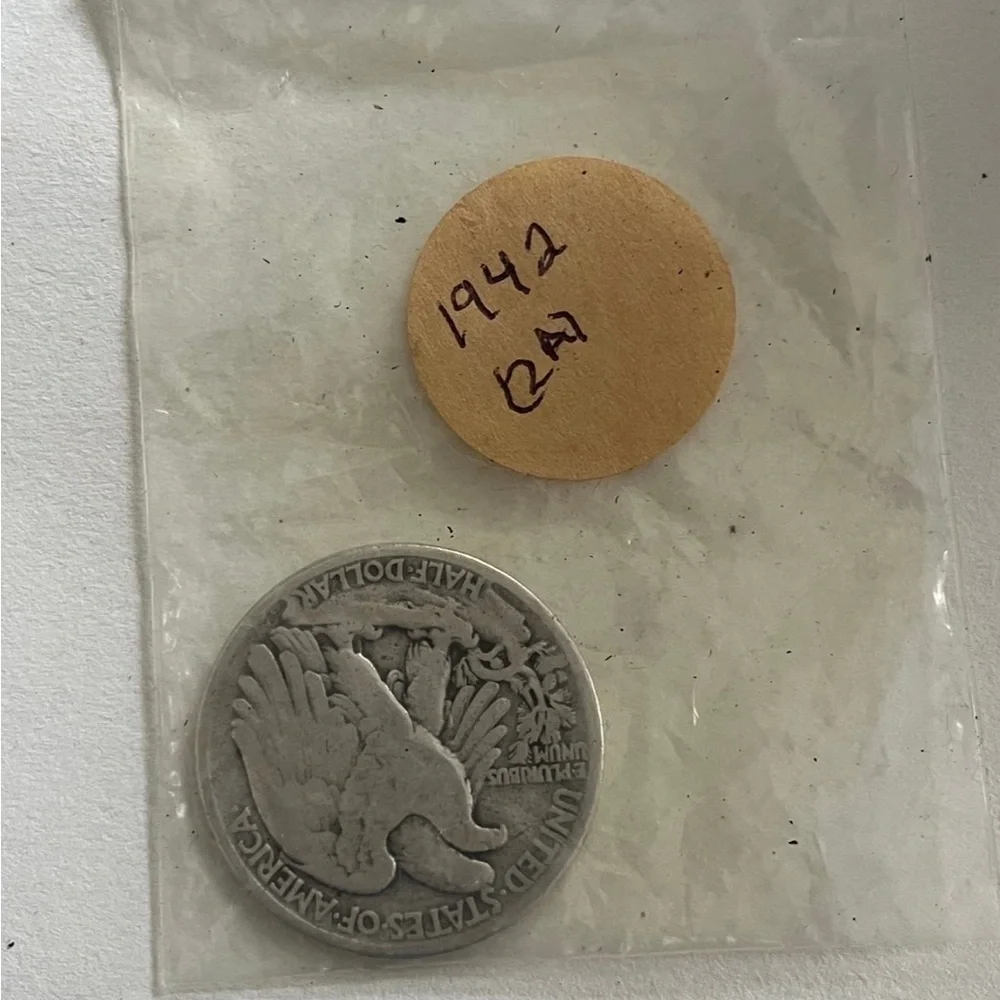 1942 Liberty Half Dollar No Mint Mark 90% Silver - Picture 3 of 3